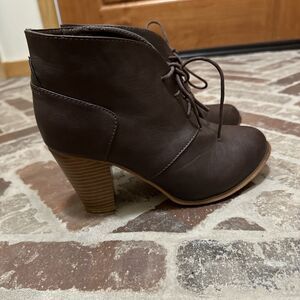 Altar’d State Brown Ankle‎ Boots Women 7.5 Selina Lace Up Bootie Block Heel